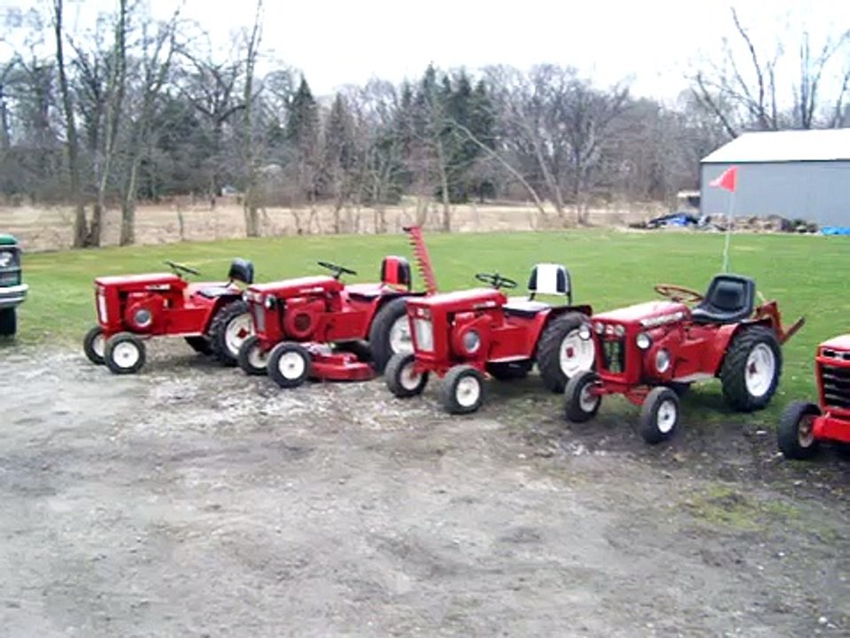 Ralph Family 1964 Wheel Horse 1054's