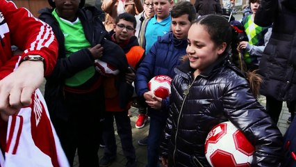 Aegon en Ajax steunen Fonds Gehandicaptensport (lange versie)
