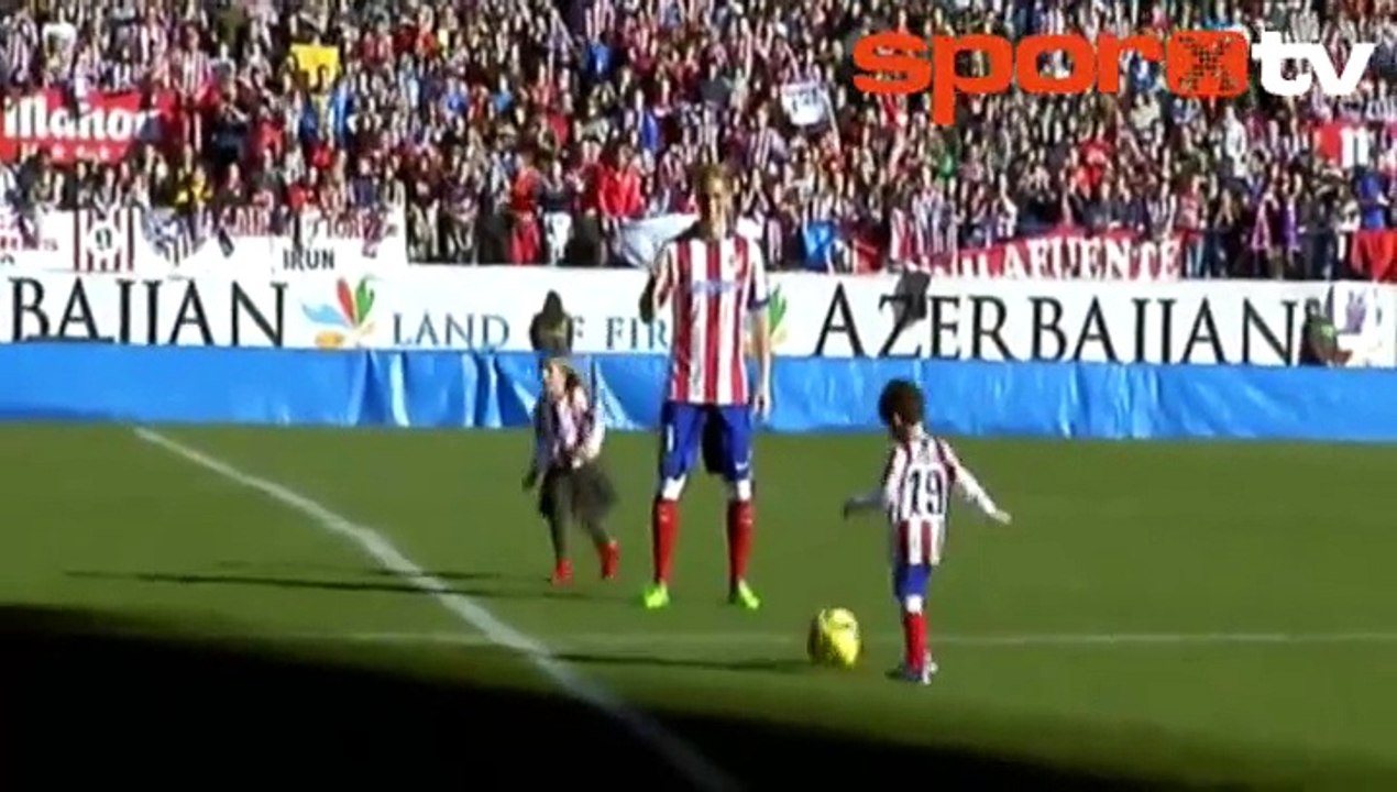 Fernando Torres'e görülmemiş karşılama! | 45 bin...