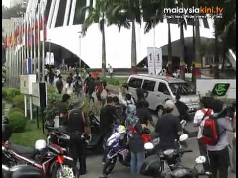 Arrests at anti-Mubarak demo