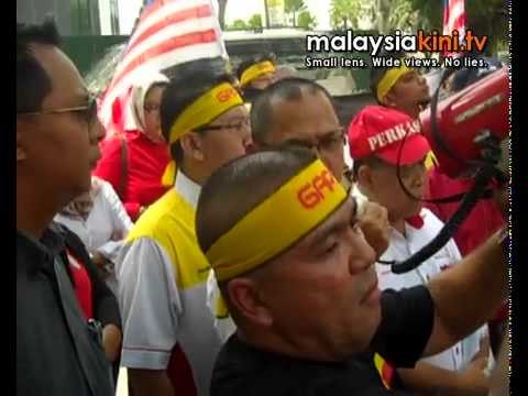 50 Gaps protestors stomp on PKR effigies