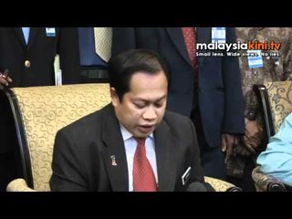 The Felda issue: 'Anak' meets 'Bapak'