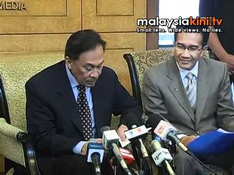 'New palace contract given to unqualified crony'