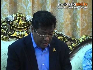 Khalid still keeps 'em guessing