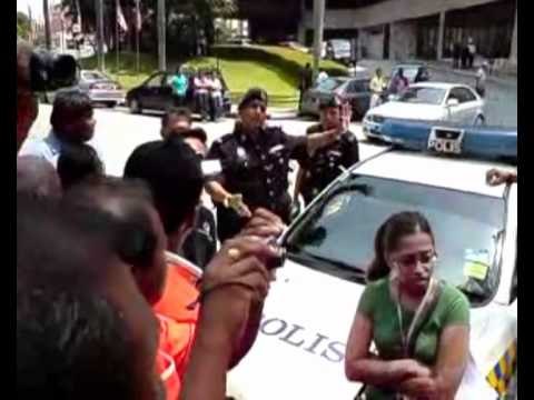 Cops stops HRP at Perak palace