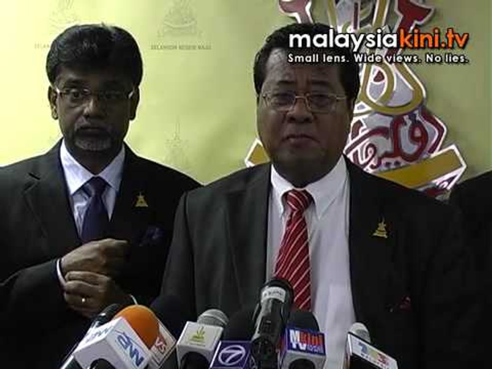 Khalid blasts Khir, the 'illegal sand miner'