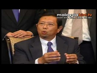 Nizar: Pakatan not engineering defections