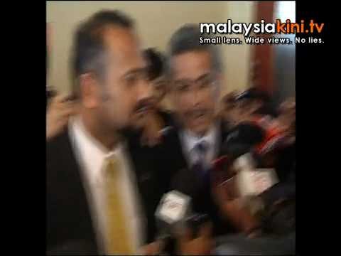 No entry to Anwar's hearing, MPs livid