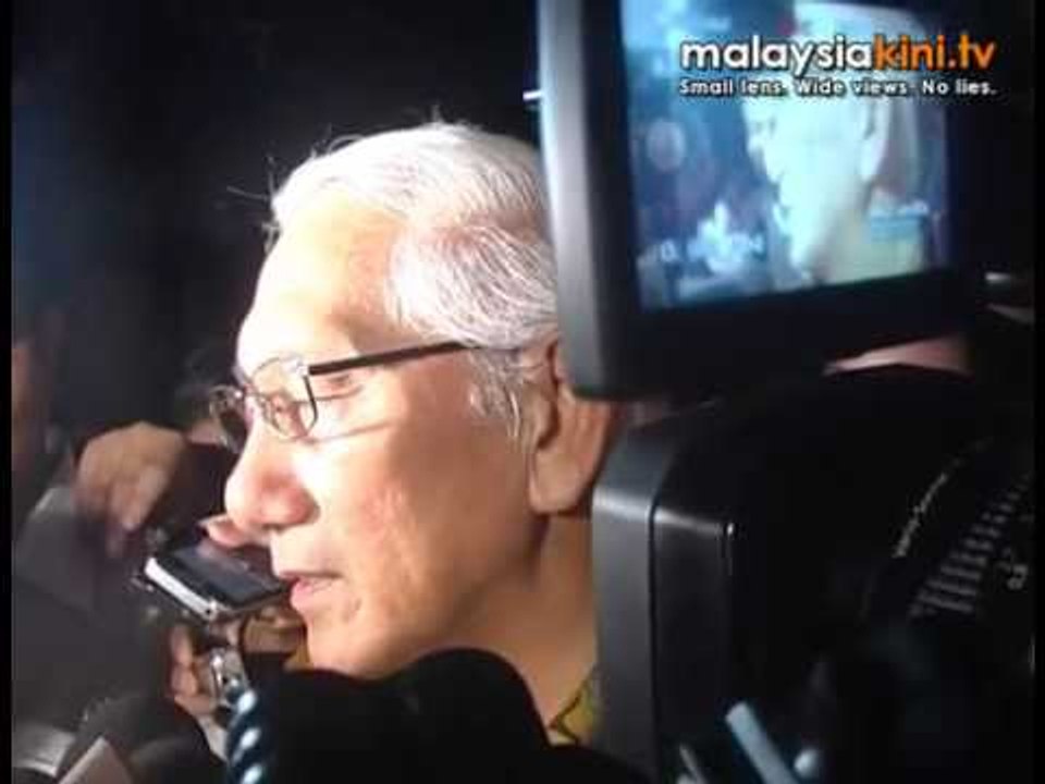 Panel visits site of shooting