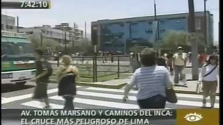America Noticias - Cruce Mas Peligroso de Lima.