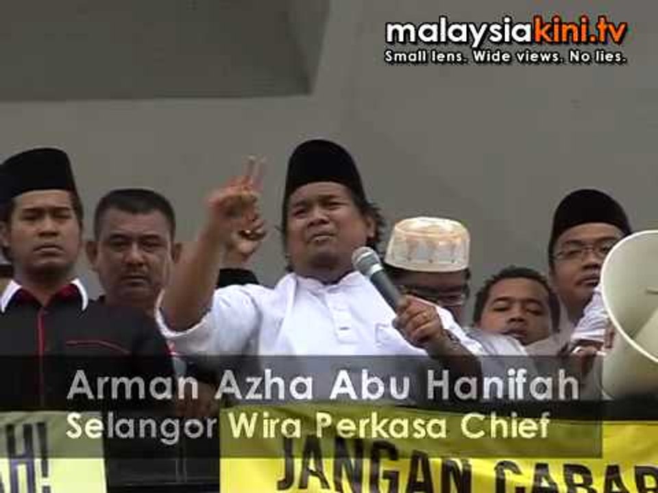 Herald issue protest at Masjid Negara