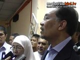 Anwar tells supporters not to join protests