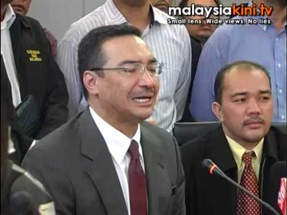 Hisham: Don't blame cow-head protestors