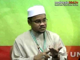 No 2 still on defensive over unity talks