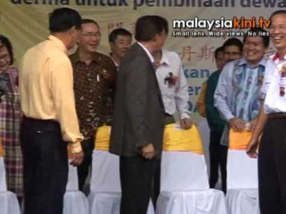 Chinese school may suffer from BN-Pakatan feud