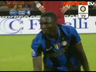 Afrika 'Aslan'ı Muntari! | G. Saray Muntari'yi bitiriyor