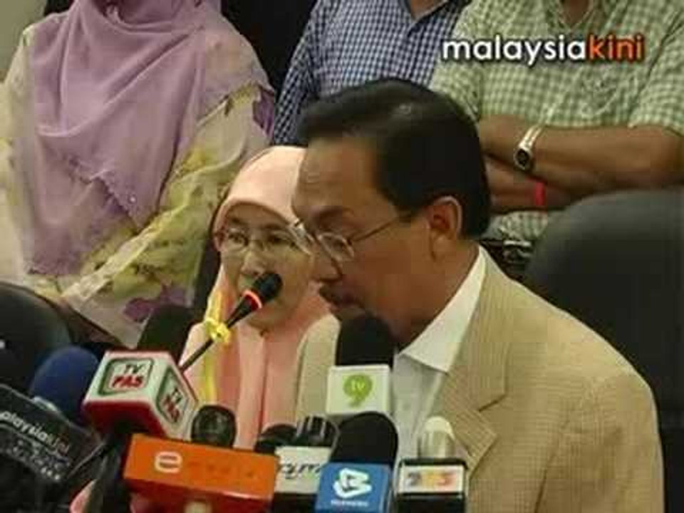 Anwar: We've more than 31 defectors