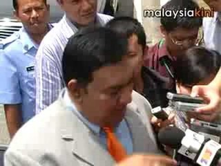 Umno chieftain meets PM in Putrajaya