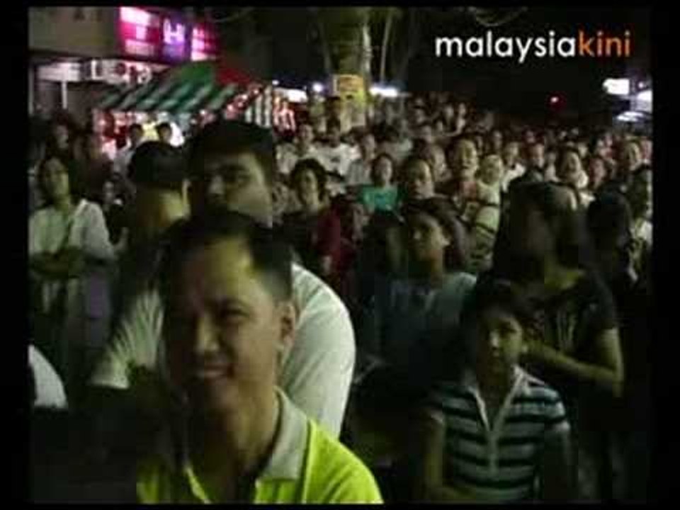 Anwar takes potshots at Hisham