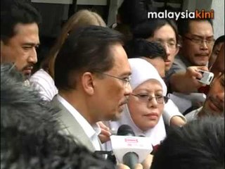 Скачать видео: Sodomy: Anwar turns to Syariah Court