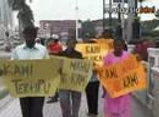 Kg Abdullah Hukum settlers submit memo to DBKL