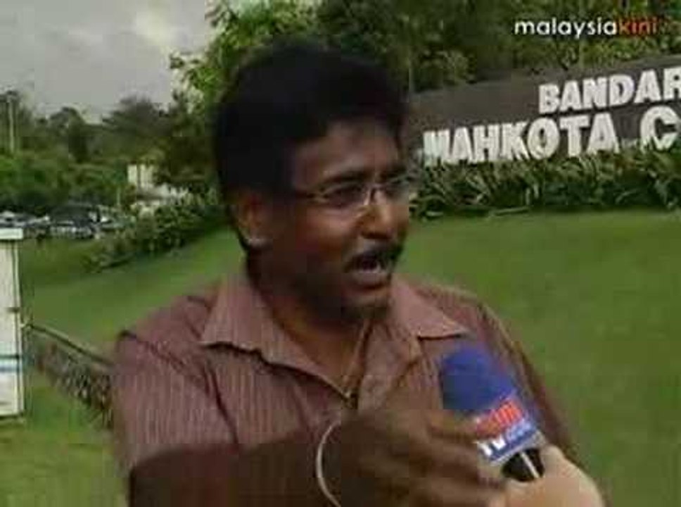 Barricade row: Answers next week