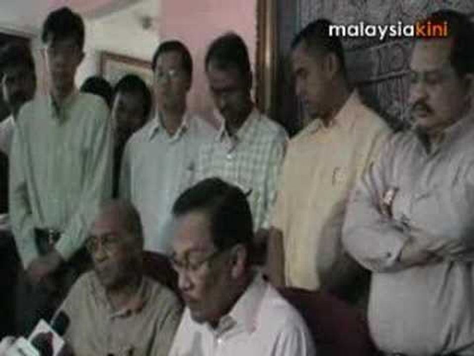 Anwar to BN: Don't punish opposition states