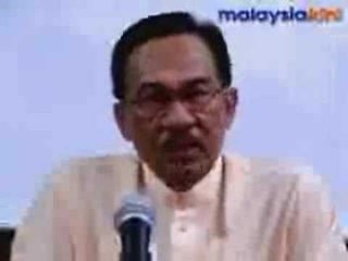 Explain photo with Altantuya: Anwar to Najib