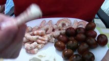 ASMR - Eating Cooked Shrimps, Kumato Tomato & Mayonnaise