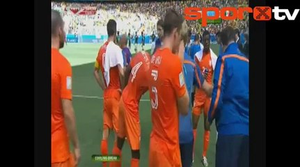 Hamzaoğlu'nun patlayan Sneijder sözleri