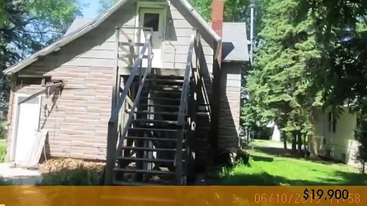Home For Sale: 206 N Grover Avenue  Alma, Michigan 48801