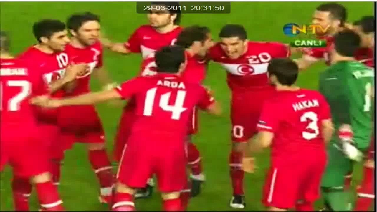 Turkey 2 0 Austria kick-off) look at decibels !