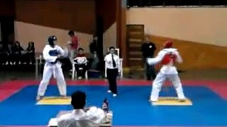 Primer combate en taekwondo