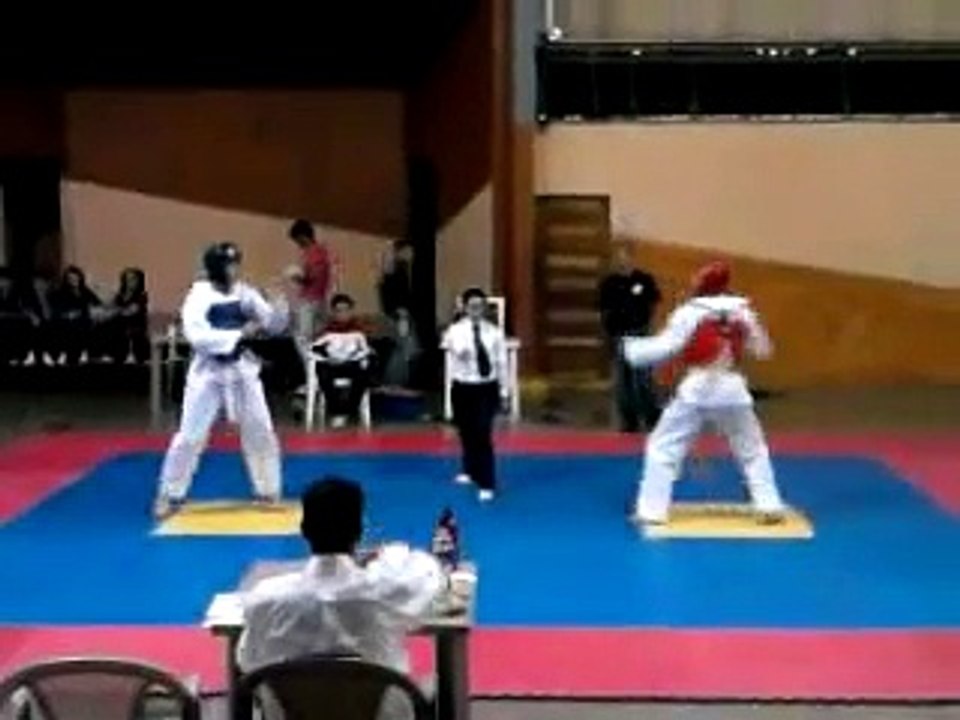 Primer combate en taekwondo