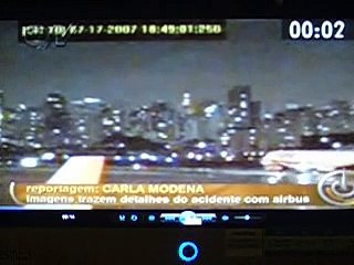 Brazilian Plane CRASH TAM JJ3054 - Security Cameras