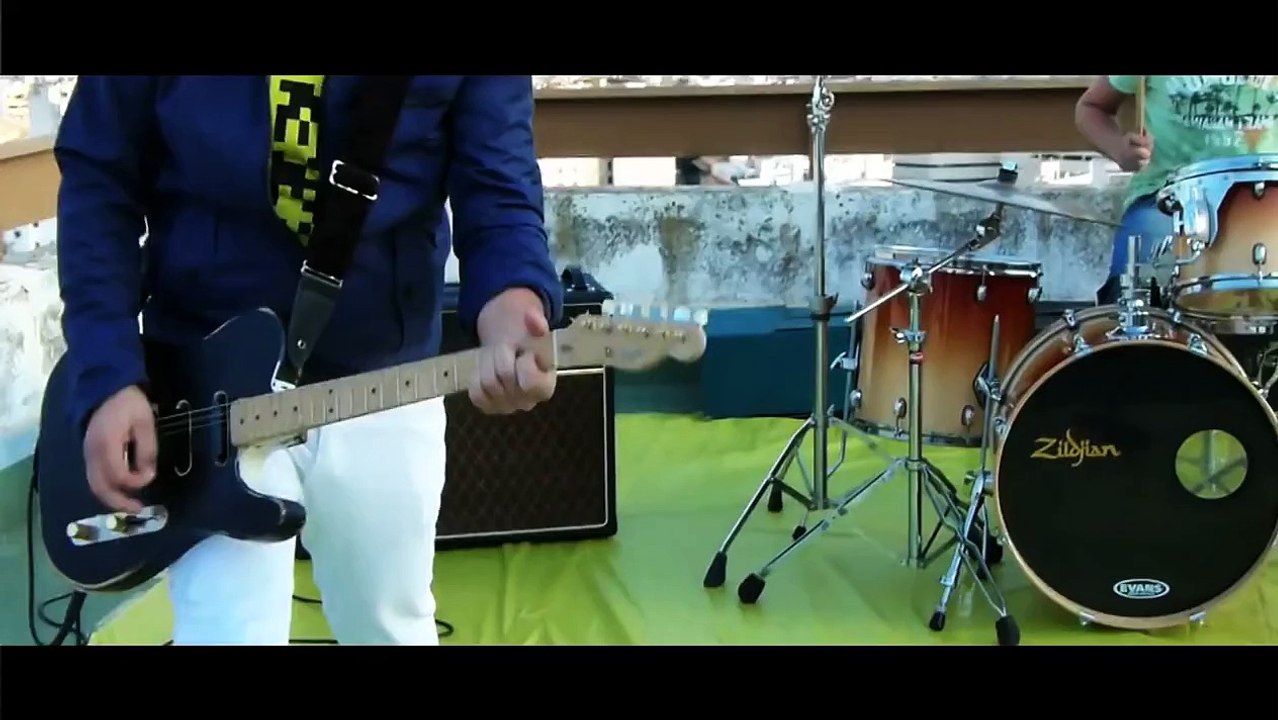 La puesta de Emily - "Me gusta" - VIDEOCLIP OFICIAL (AbreraStreet Films)