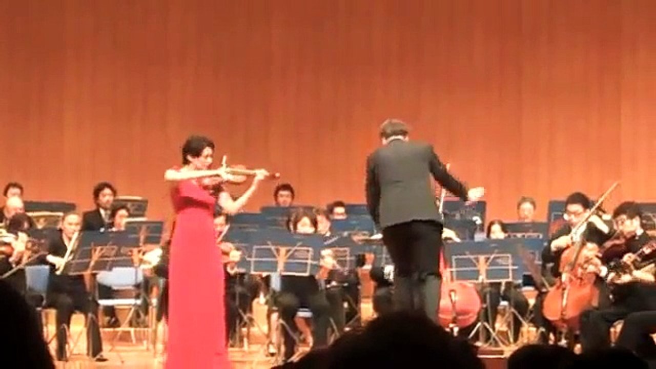 Anne Akiko Meyers - Tchaikovsky  - 1st Mvmt. Li...