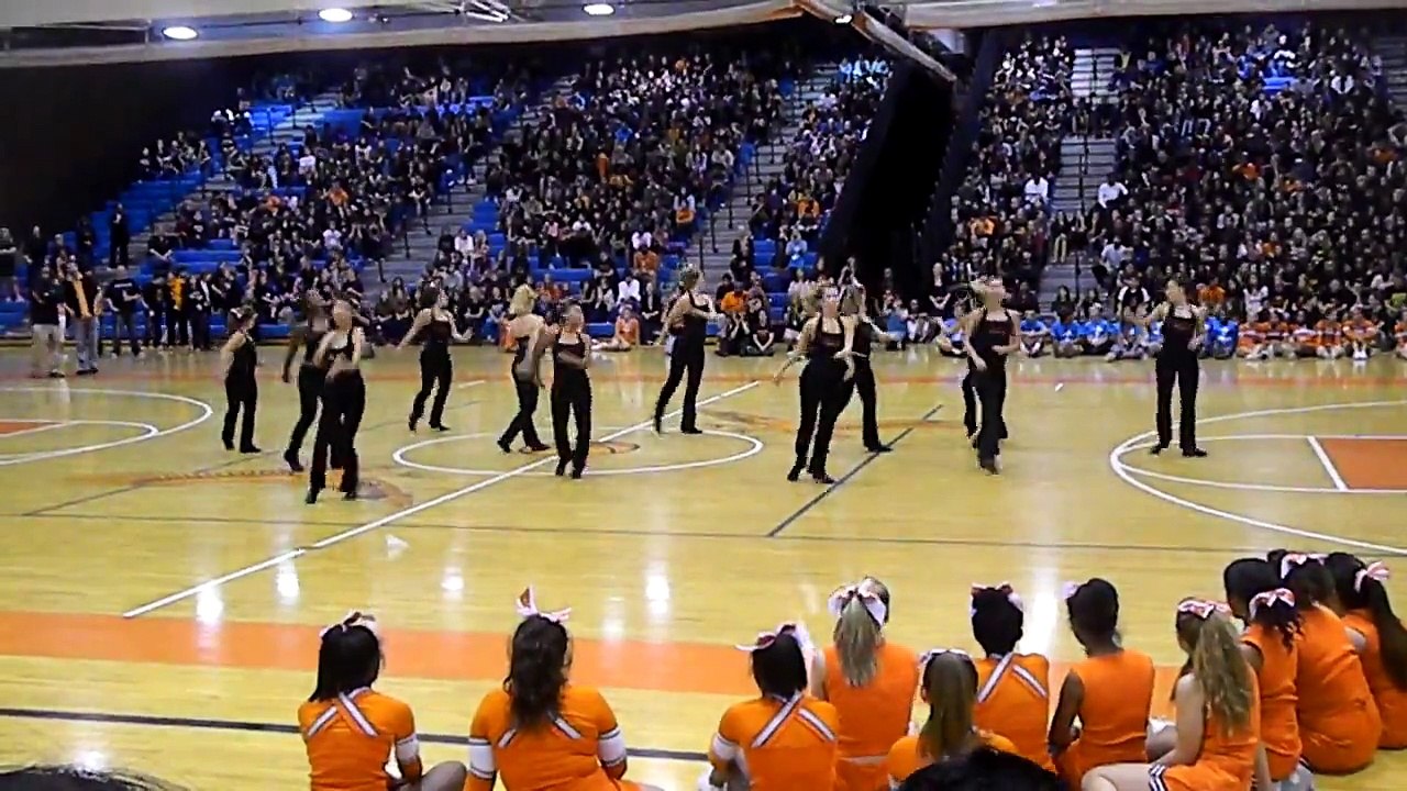 Hayfield HC PepRally 2012 Dance Team