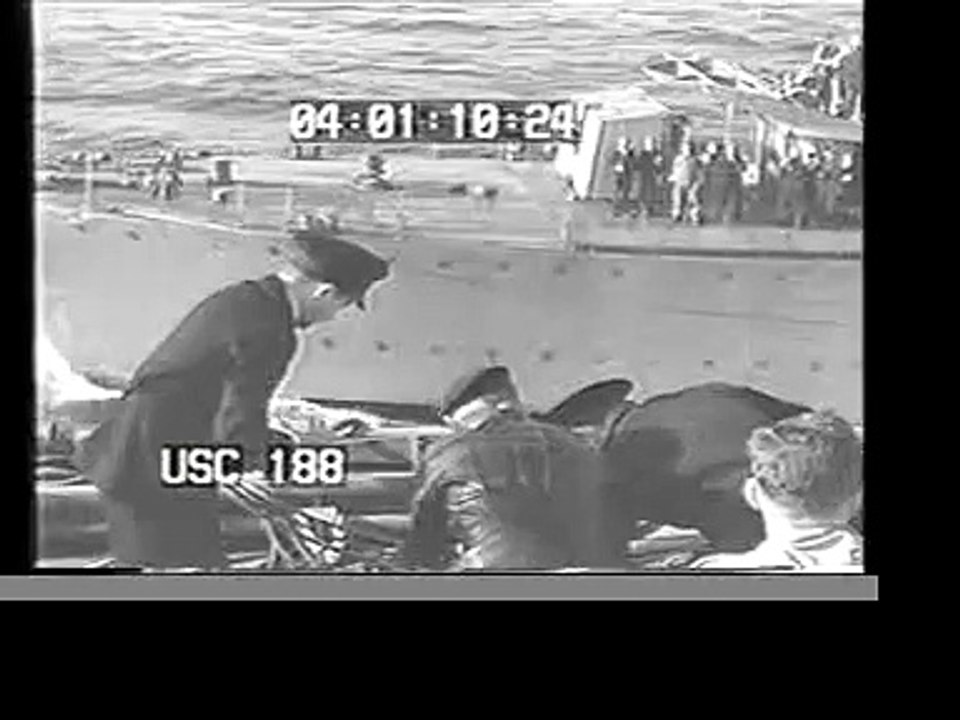 "First Pictures : U.S Invasion Of Africa" Lowell Thomas (1942)