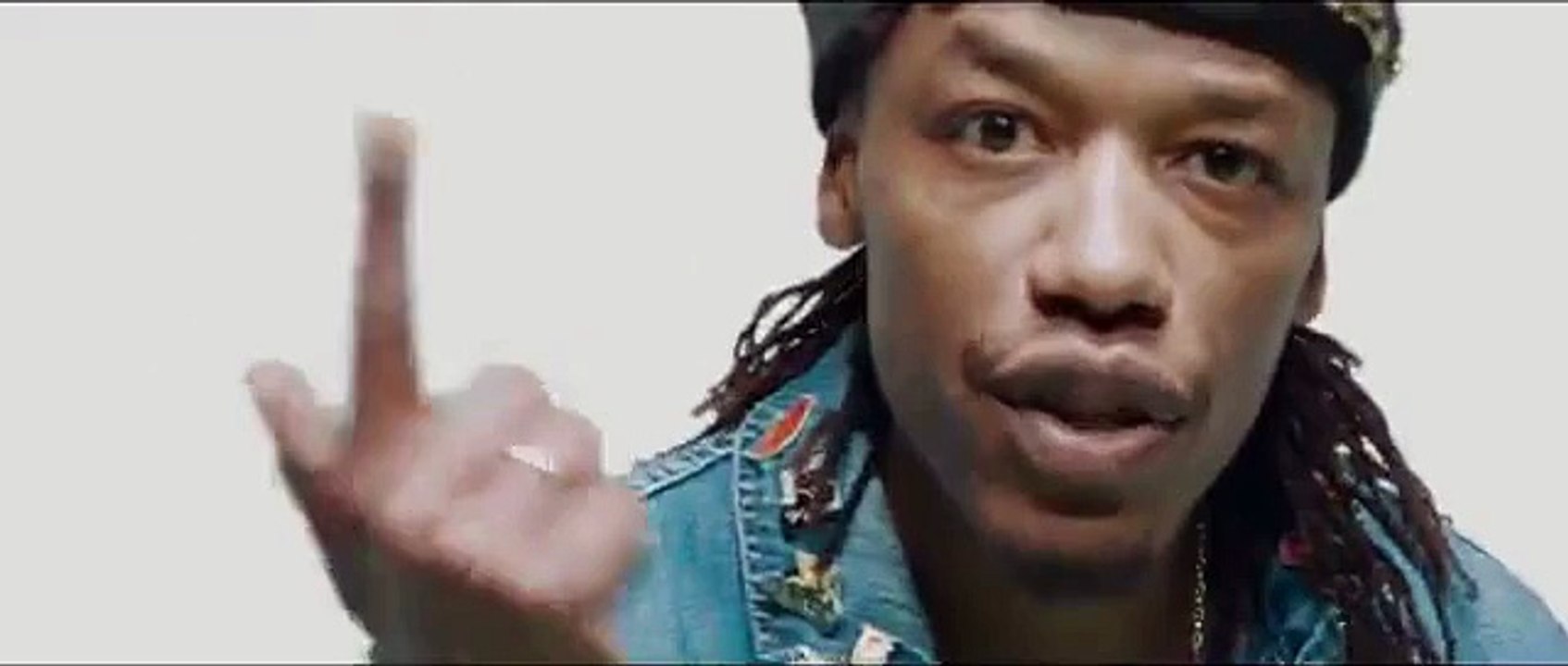 DA feat SOPRANO - FAVELAS (CLIP)