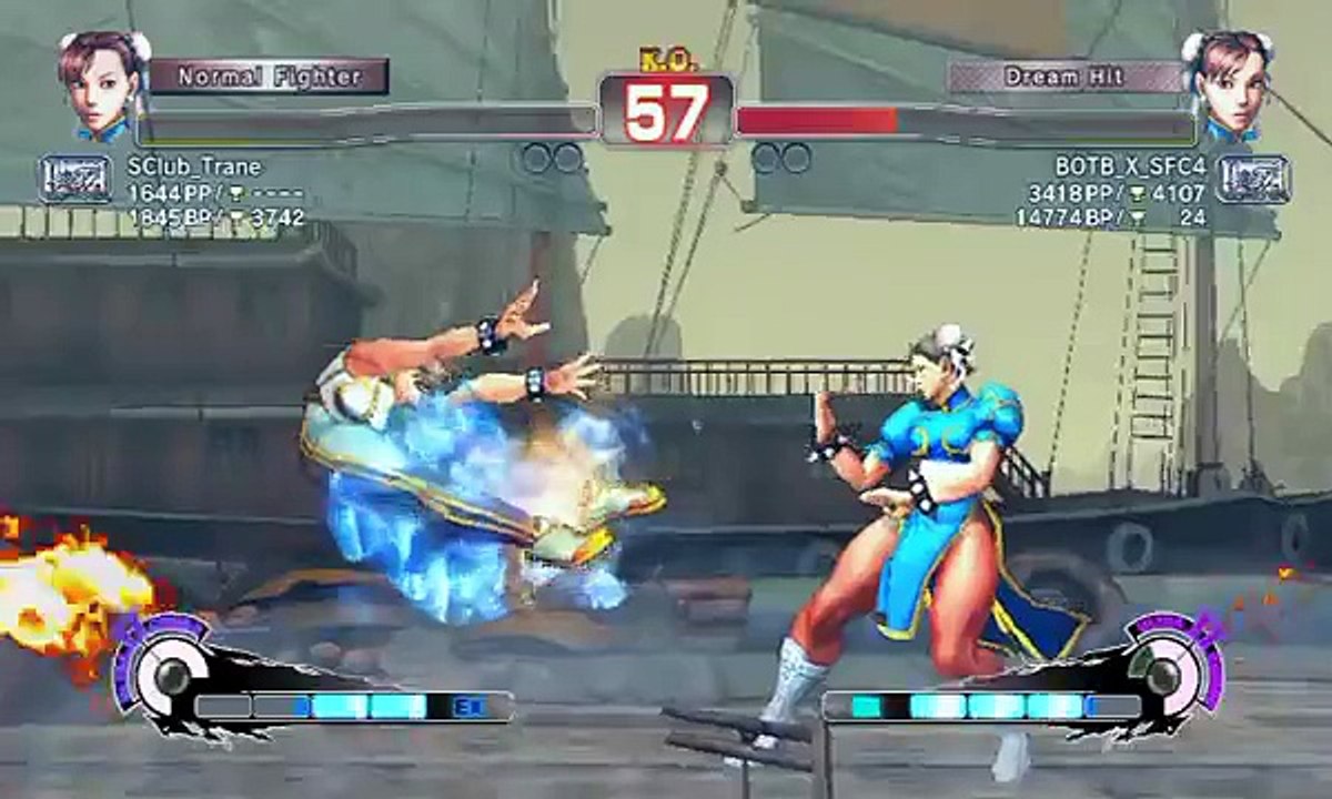 Ultra Street Fighter IV battle: Chun-Li vs Chun-Li