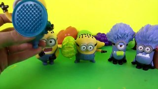 Despicable Me Minions sing a Funny Song