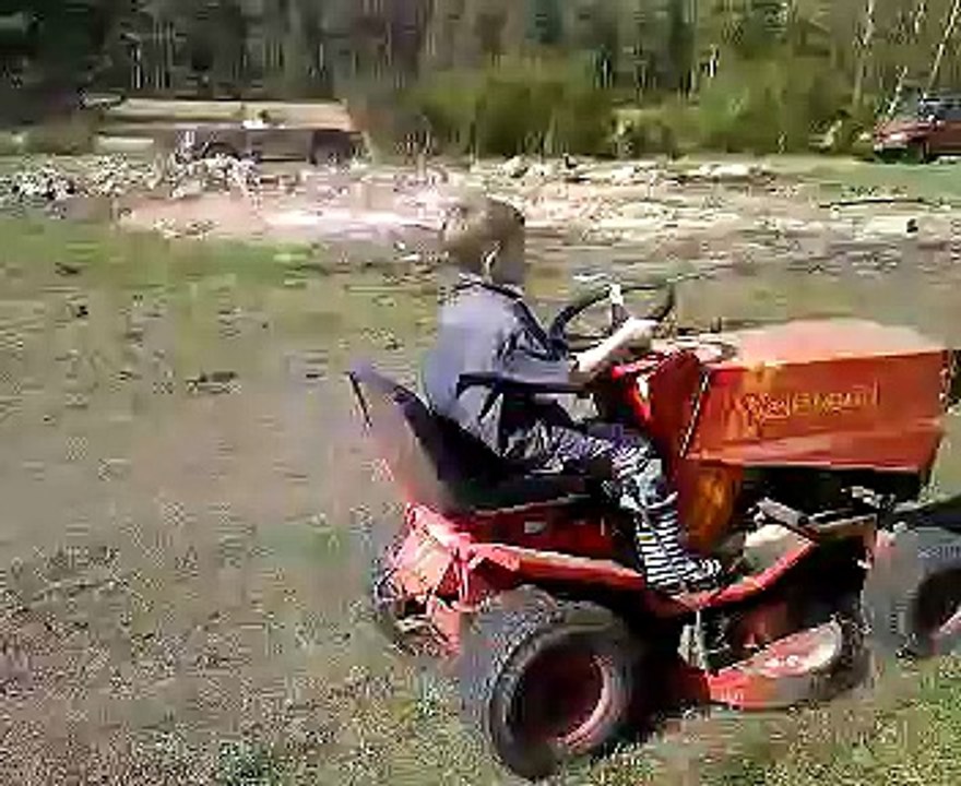 Steve n dinky driving at the yard near banchory. Old honda civic