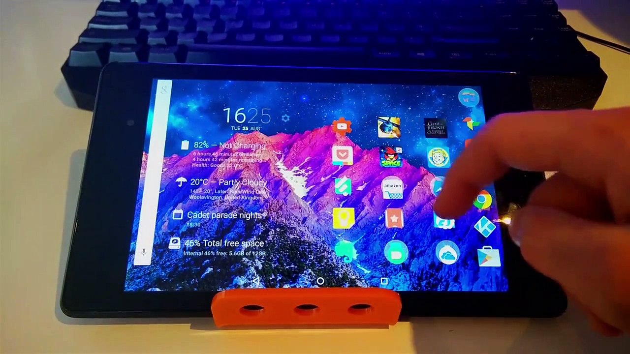 Does-The-Nexus-7-Suck-in-2015-