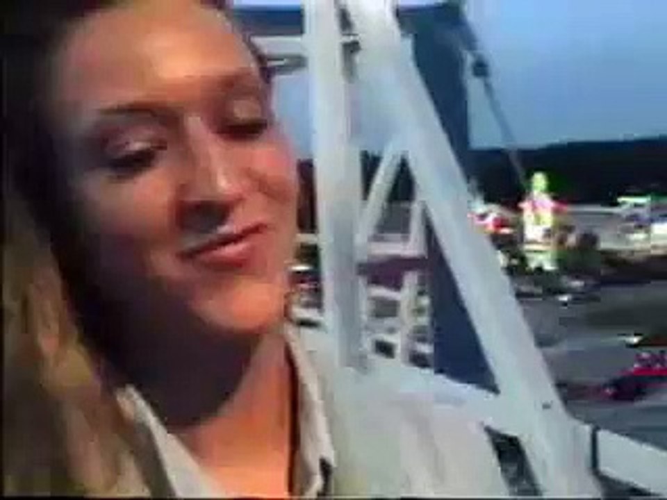 Wonder-Tara doing the  Bungy Thing in 1994