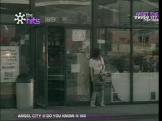 Avril Lavigne - Nobody's Home [video] [T