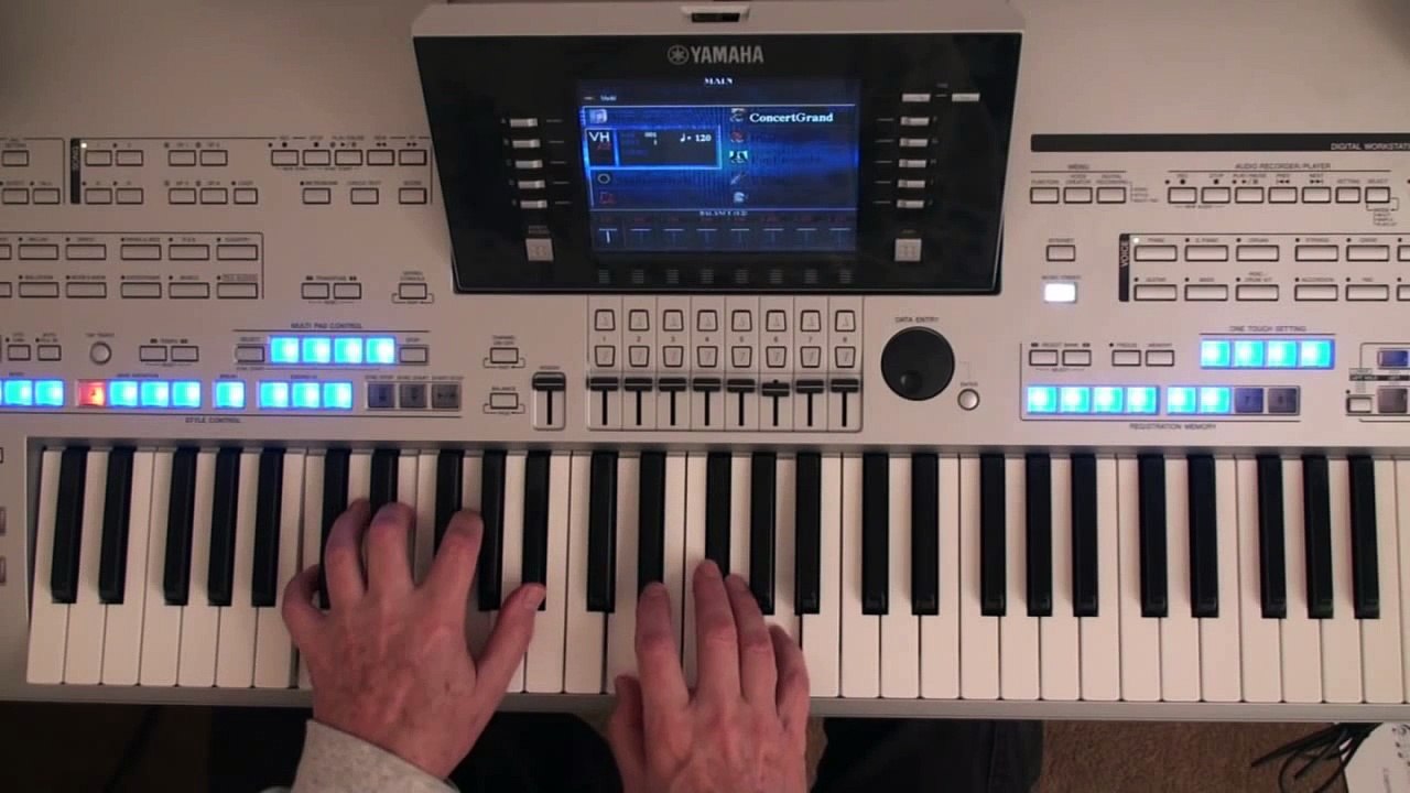 Super Easy Jazz Song For Beginning Piano - block chords - Tyros 4 - improv