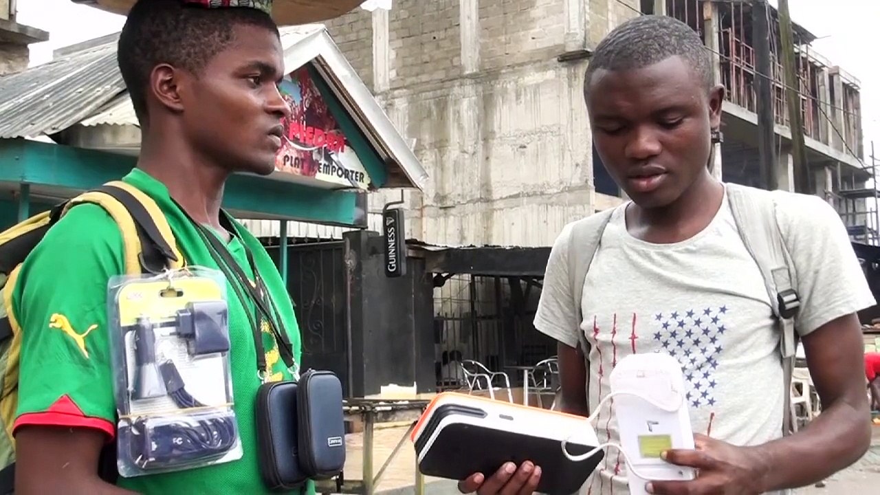 Les lampes solaires illuminent le Cameroun