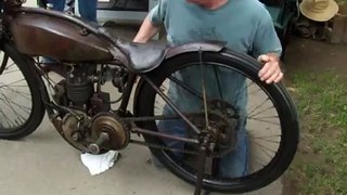 Hand starting of a 1926 Indian Flat Track Racer
