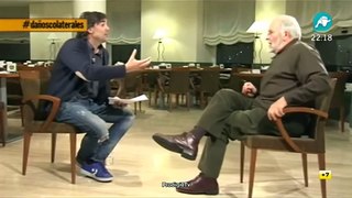 Julio Anguita le da varias lecciones a un entrevistador de derechas. Podemos Pizarra